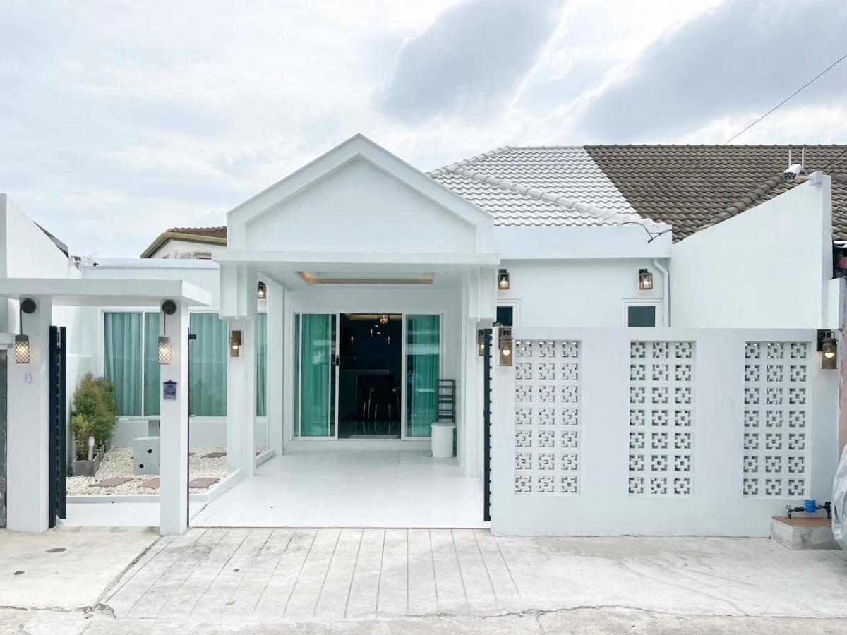 Modern Luxury House In Phuket Town Villa Ban Na Kha Exterior photo